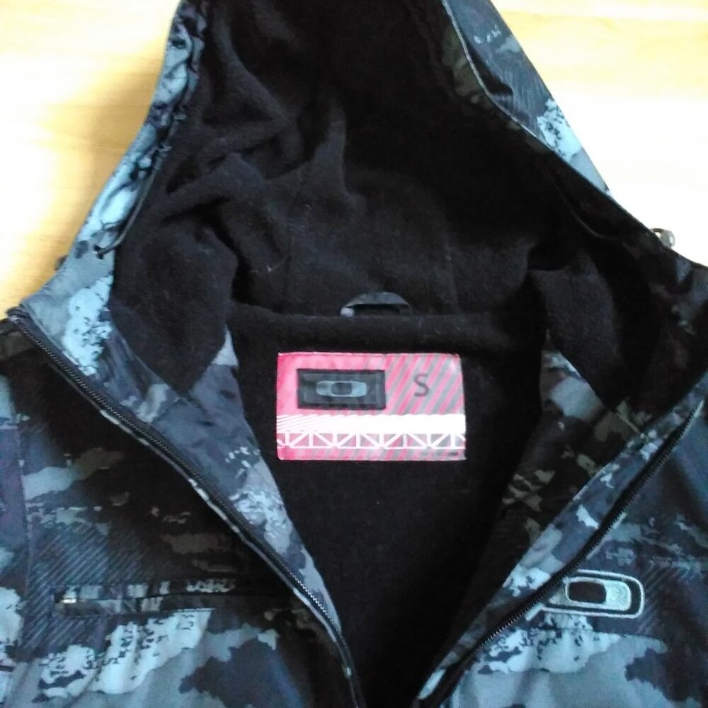 Oakley black Spring Jacket - Picture 2 of 4